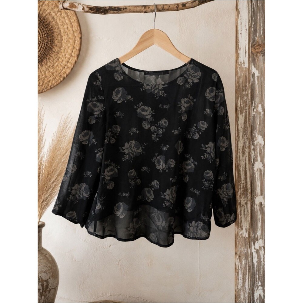Zara Women's Floral Blouse  Size XS‎